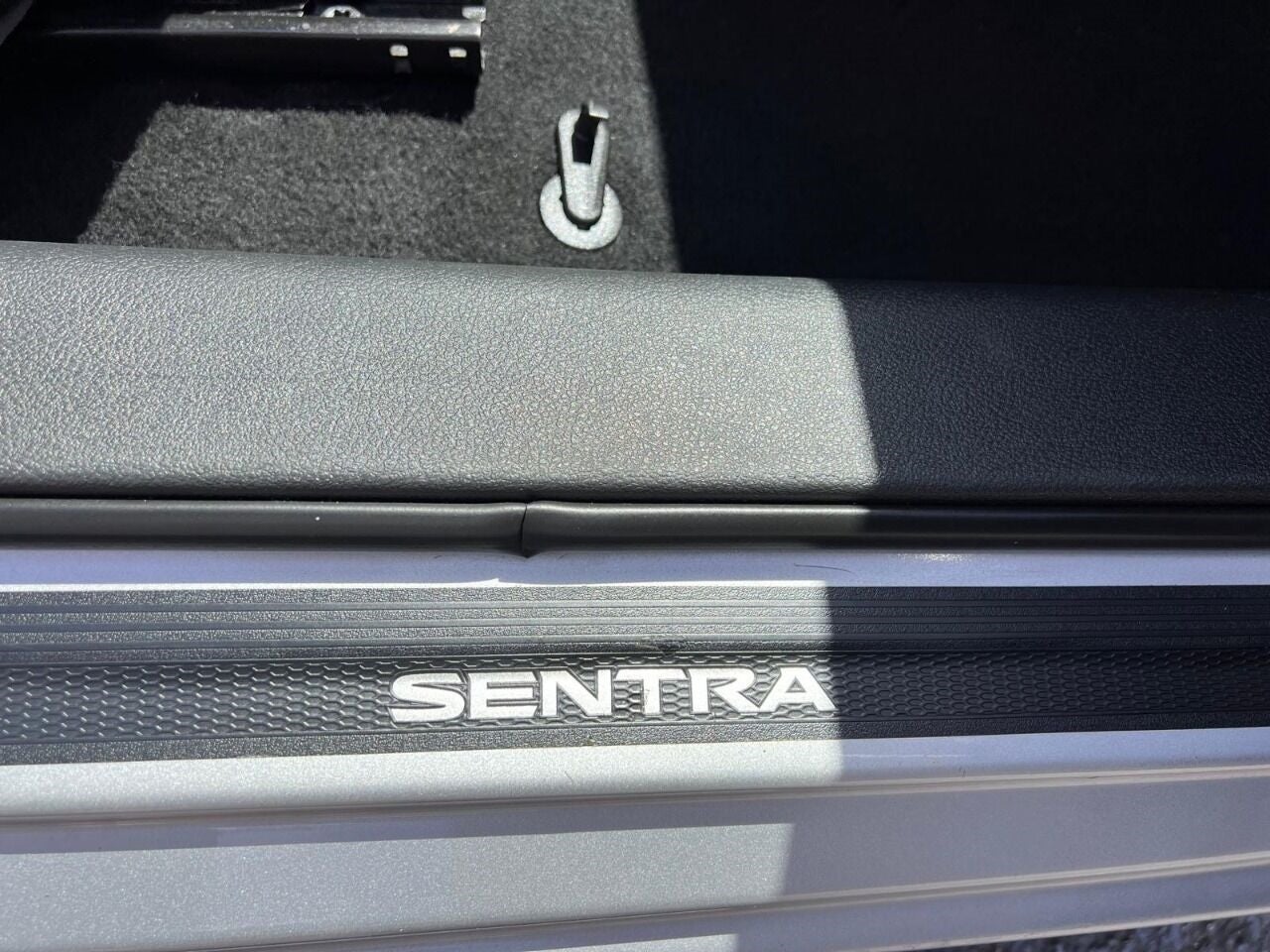 2021 Nissan Sentra SV 4dr Sedan